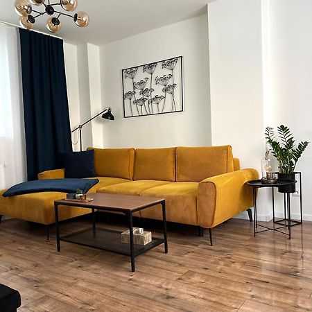 Apartment R&L Lazovna Apt 1 - Old Town And Parking Μπάνσκα Μπίστριτσα Εξωτερικό φωτογραφία