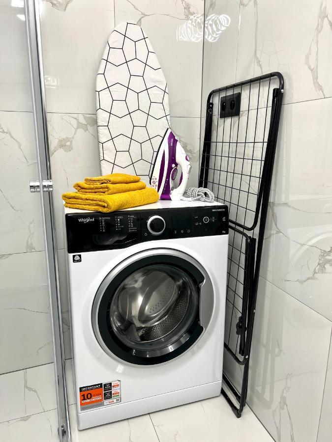 Apartment R&L Lazovna Apt 1 - Old Town And Parking Μπάνσκα Μπίστριτσα Εξωτερικό φωτογραφία